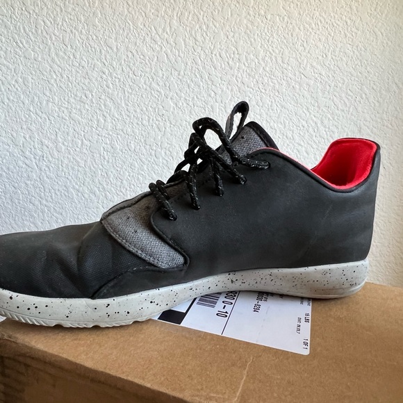 Jordan Eclipse sneaker size 9.5 in Good Condition - Picture 2 of 9